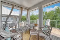 Chic 30A Beach Home Views Ping Pong 5-Min Walk to Carillon Beach Bellview