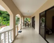 Ocean Vista Hotels in Au Cap