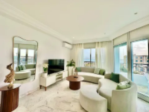 The Lake View Spacious with Amazing Terrace Hotels in El Kram