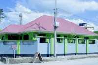 L &j modern backpackers BnB Hotels in 
