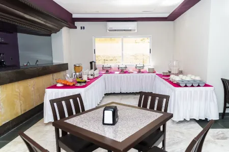 Hotel Gran Via - Centro Отели в г. Веракруз