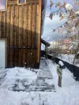 Located in Downtown Whitehorse - Treehouse Hotel in zona Aeroporto Internazionale di Whitehorse "Nielsen Whitehorse"