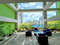 Yc 701 l Amazing Building on Balboa Avenue