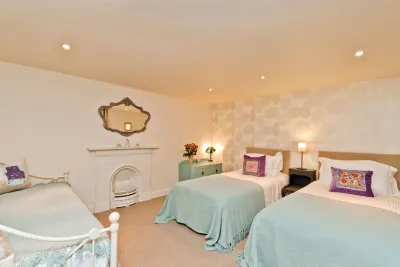 Luxury Cottage in the Heart of Bath Отели в г. 
