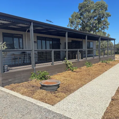 Pirathon Country Estate