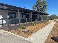 Pirathon Country Estate Hotels in Tanunda