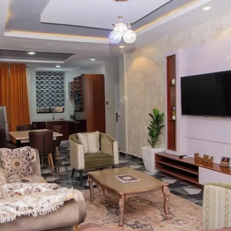 Daystar Luxury Apartment