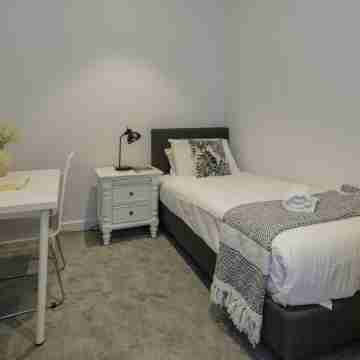 Haymarket Prime Location Charming 2 Bed Rooms