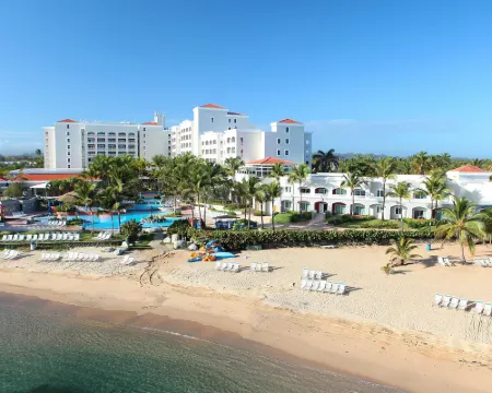 Aquarius Vacation Club at Dorado del Mar Hoteles en Dorado