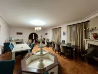 كاسل فاميلي هوتل فنادق في Zovuni