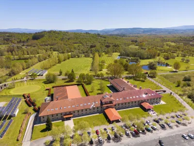 Iberik Augas Santas Balneario & Golf Hotel di Panton