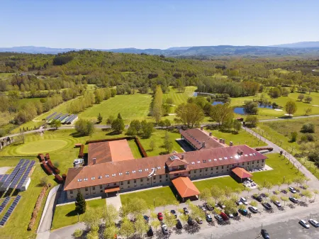 Iberik Augas Santas Balneario & Golf Отели в г. Собер