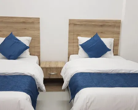 أجنحة الدقم فنادق في الدقم