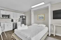 Private Balcony and Modern Amenities - Charming Coastal Haven Hotels in Wrightsville Beach