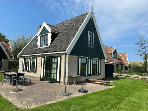 Cozy Villa with Garden Near Wadden Sea