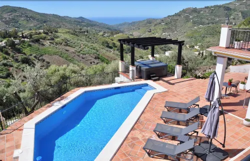 Villa El Dorado B&B and Wellness