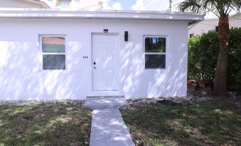 Douglas rd Apartments