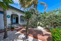 Aloe B&B Hotels in Matividiri