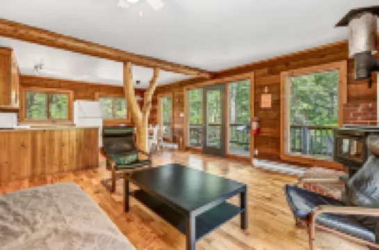 Mersey River Chalets a Nature Retreat