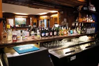 Riverboat Inn & Suites Hotel di Madison