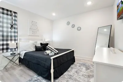 Amazing 1-bedroom apartment with WiFi Sleeps 6