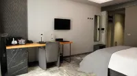 Aniroc Signature Hotel