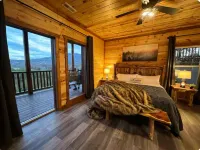 Amazing Brand New 8Bdrm Cabin-Pool-Arcades-Gazebo - 5-Star