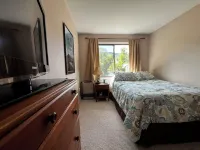 Lincoln Unplugged, an Elevated Experience : Cozy Pad with Pools & Views. Hotel a Lincoln