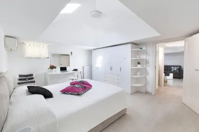Amore Rentals - Casa Paradisea Hotels in Liparlati