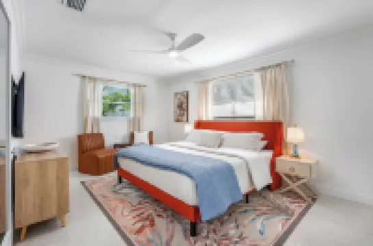 Welcome to Manatee Inn, a charming and cozy getaway located in Jupiter,Fl