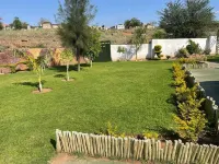 Shakwaneng Lodge Отели в г. Ga-Malekana