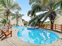 Colorful & Private 2-Bedroom Condo Just a Short Walk from the Beach Hotels in Coco