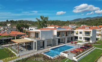 Amyntas Seafront Hotel