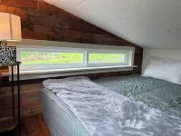 Gorgeous Eco Tiny Home on Organic Farm Within 5 Minutes of Downtown Hilo.