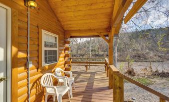 Creek Views & Grill: Idyllic Florence Cabin