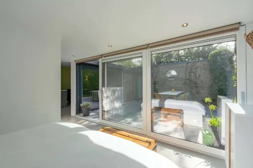 Bungalow in Sint Maartenszee with Garden Views