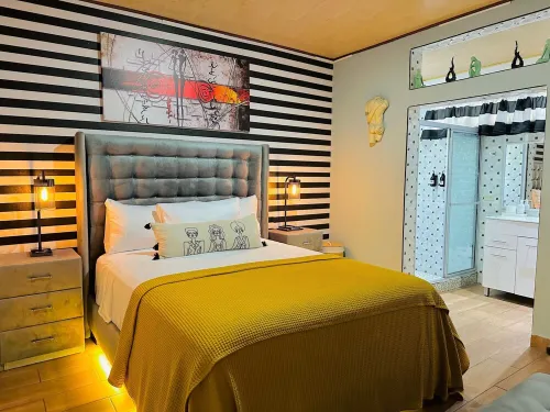 Stay At  Tone'y House. Ask For Additional Discounts. Hotel a Chalchuapa