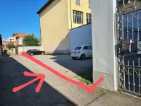Liberty style apartment with parking space connected to Milan cathedral Hotels in Montalbino