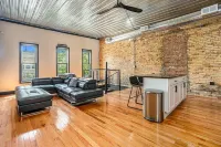 Huge Historic Condo downtown in the Heart of the city