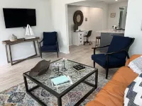 A cozy perfectly located house! Hotels in Sarasota County