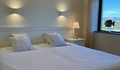 Calm holiday apartment with direct pool access in green & quiet surrounding. Hotels in Aldeia das Açoteias