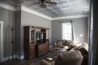 Remodeled historic home on quiet street!