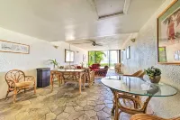Stunning Fully remodeled Direct Oceanfront on the beach, AC, pool, spa