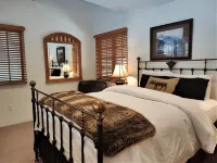 Spacious 5-Bedroom Vail Home • Private Hot Tub • on Free Shuttle Route