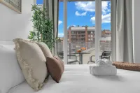 Stylish Beltline 1BR w/ Parking Save-On-Foods 주변 호텔
