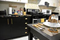 Beautifully Spacious 1BDR/ FREE PARKING