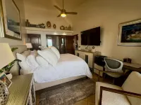 El Zalate Top Floor Beachfront 2 Bed 2 Bath beautiful white sandy beach