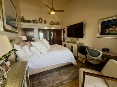 El Zalate Top Floor Beachfront 2 Bed 2 Bath beautiful white sandy beach