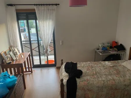 3-bedroom apartment in the heart of Santa Comba Dão.  City center Отели в г. Санта-Комба-Дан