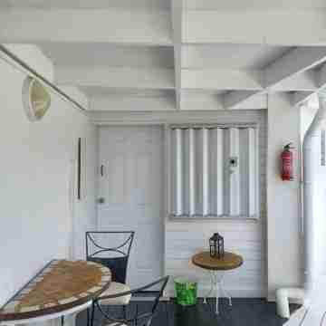 A little corner of paradise 5 minutes from Orient Bay Others